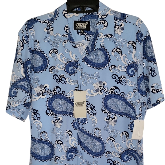 Casual Blue and White Button Down Shirt with Paisley Pattern - Picture 5 of 10